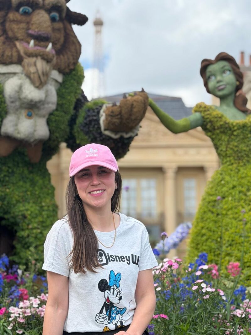 Marijose Rivera, asesora de viajes, en Epcot Disney World